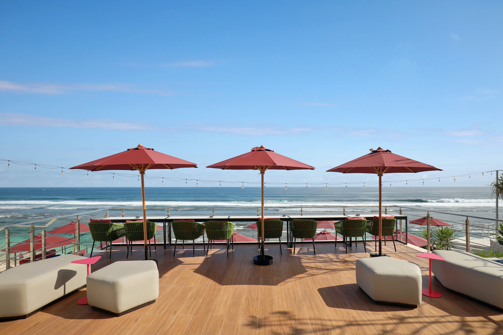 White Rock Bali Beach Club in Uluwatu Melasti Beach