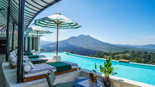 O Club Beach Club Desa Oculus Kintamani Mount Batur VIews
